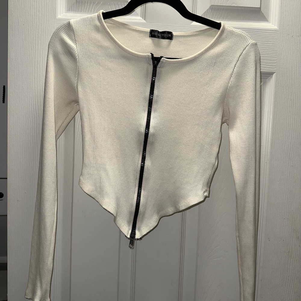CREAM HONEYBUM CROPTOP
